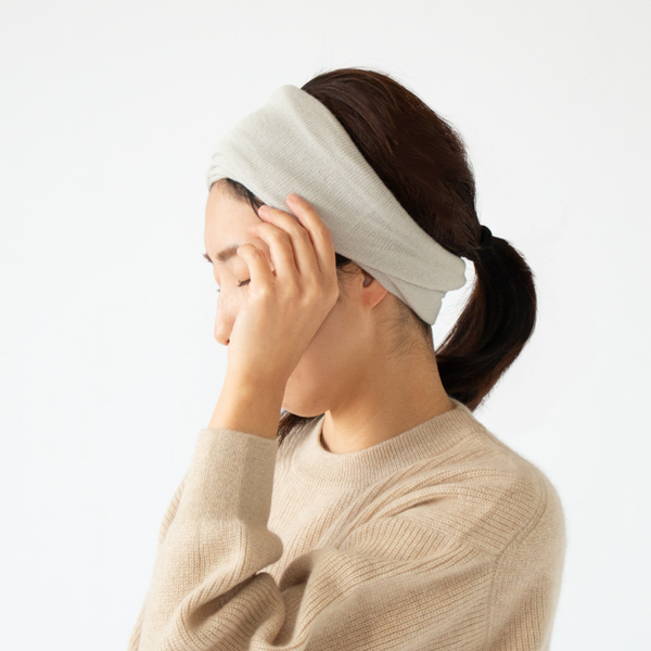ヘアバンドのようにも使えます(LIGHT GRAY)