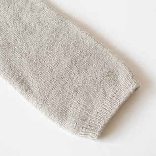 シンプルな筒形で腕にも足にも使えます(LIGHT GRAY) シンプルな筒形で腕にも足にも使えます(LIGHT GRAY)