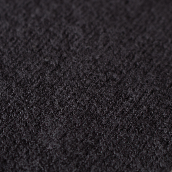 デリケートな素肌や乾燥する季節に選びたいシルク(DARK NAVY・表面)