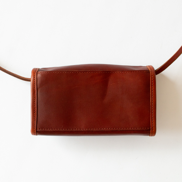 LEATHER WANDER MONEY BAG(CAMEL)