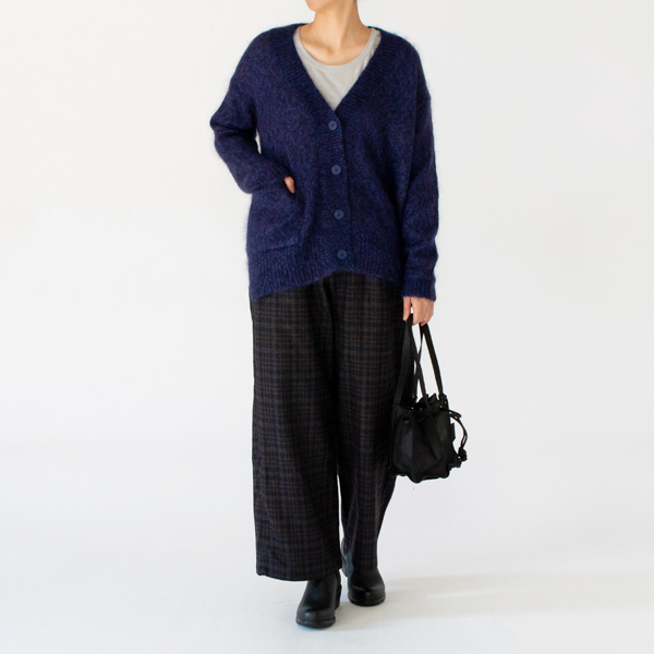 身長160cm・GREY