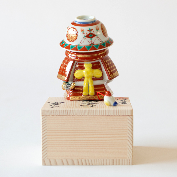 お茶碗武者（金彩瓔珞文兜）