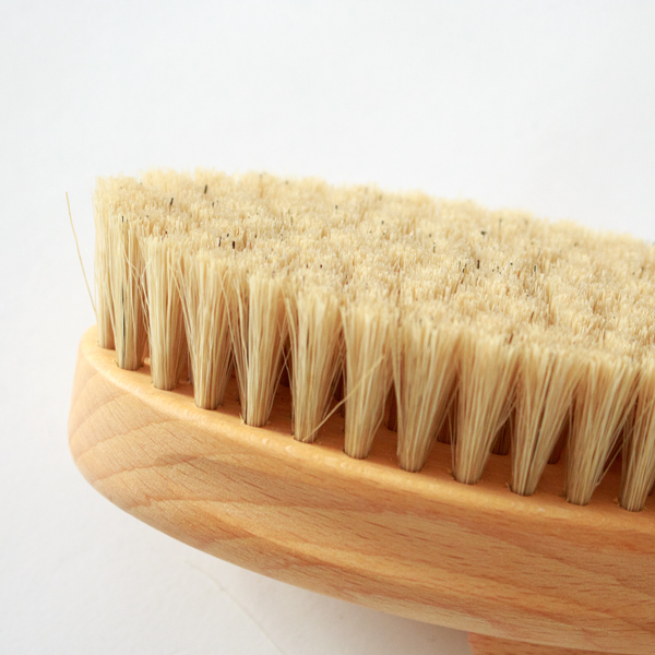 人工の毛に比べて肌の刺激は穏やか 人工の毛に比べて肌の刺激は穏やか