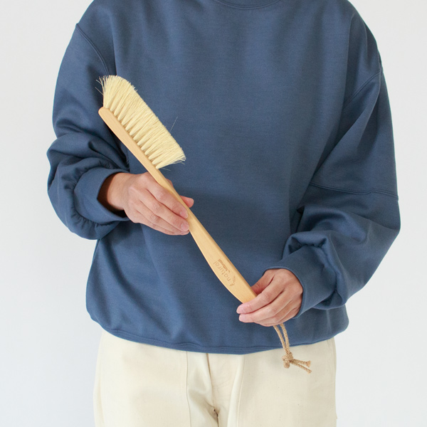 非常に軽くコンパクトなブラシ 非常に軽くコンパクトなブラシ