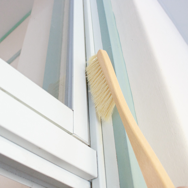 持ち手が長いので高いところも楽に掃除できます 持ち手が長いので高いところも楽に掃除できます