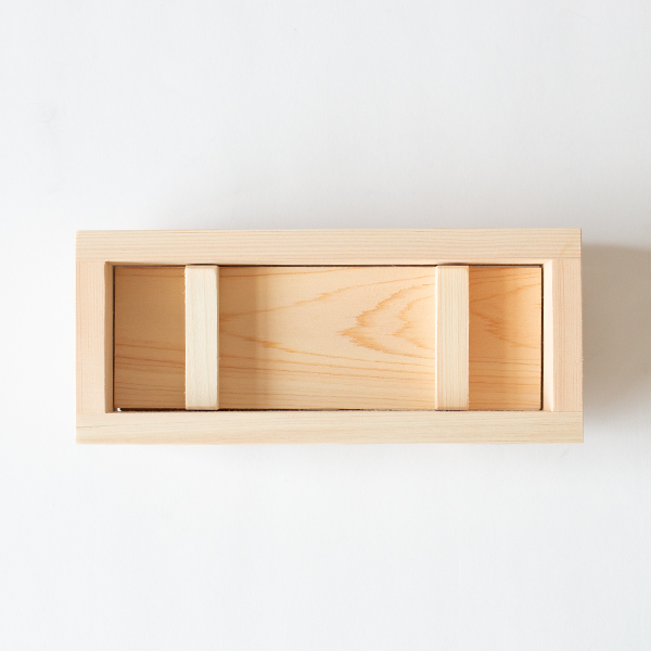 押し寿司　中　幅約24×高さ6×奥行き10(cm)
