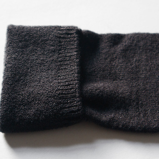 裏はさらっとしたエアリーパイル、表はふっくらとしたフェザータッチ(DARK NAVY) 裏はさらっとしたエアリーパイル、表はふっくらとしたフェザータッチ(DARK NAVY)