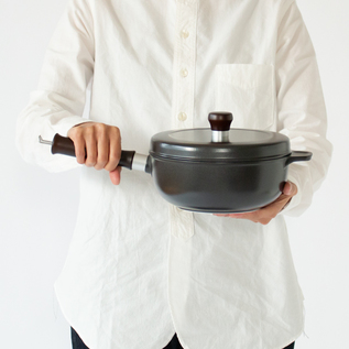 味わい鍋（無水調理鍋） 片手／味わい鍋（アジワイナベ）｜愛着を持っ