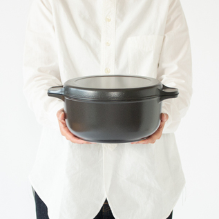 味わい鍋（無水調理鍋） 両手／味わい鍋（アジワイナベ）｜愛着を持っ