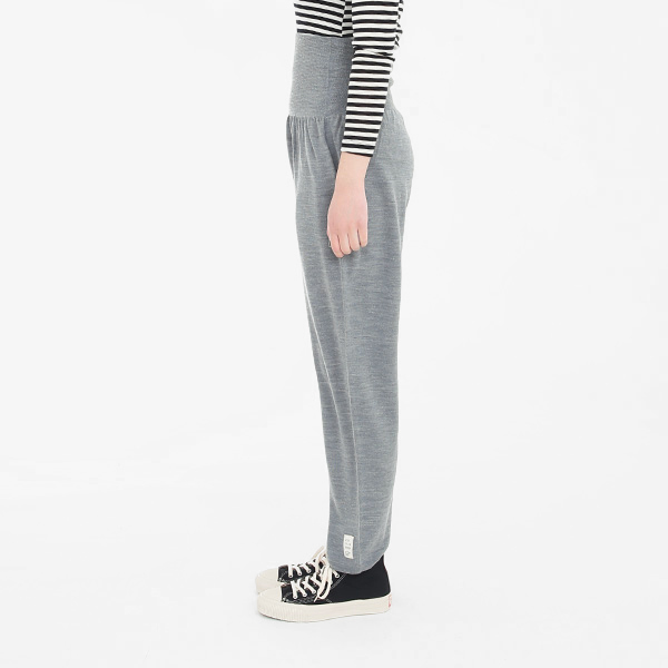 GREY(モデル身長 171cm)
