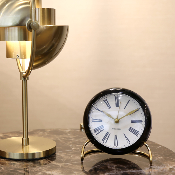 限定生産】ARNE JACOBSEN Table Clock ROMAN CLASSIC／ROSENDAHL