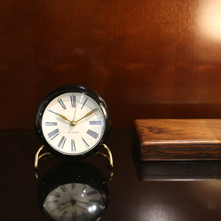 限定生産】ARNE JACOBSEN Table Clock ROMAN CLASSIC／ROSENDAHL