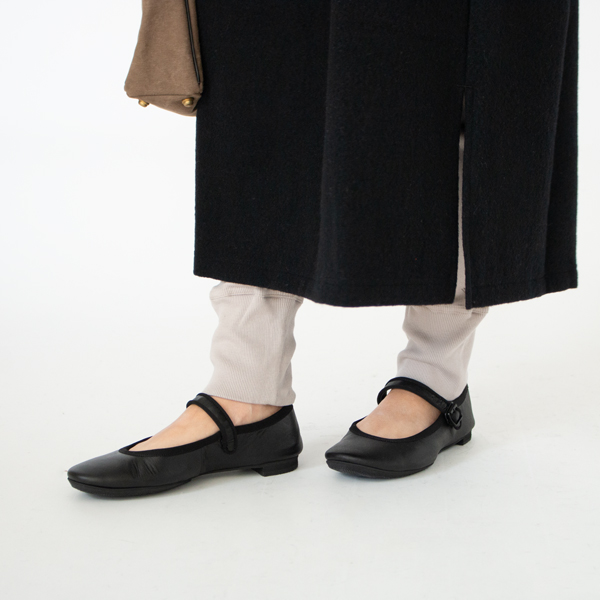 ワンピースとのレイヤードに(GREY)
