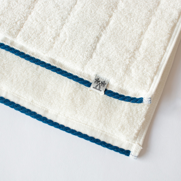 WHITE/TWILIGHT BLUE