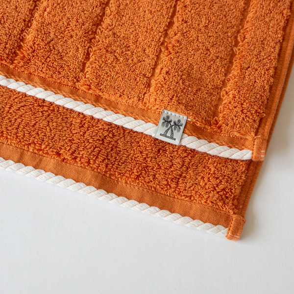 COLORED/APRICOT ORANGE