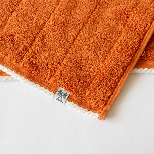 APRICOT ORANGE