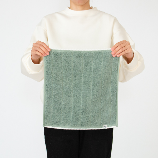 幅約34×長さ35(cm)　身長160cm