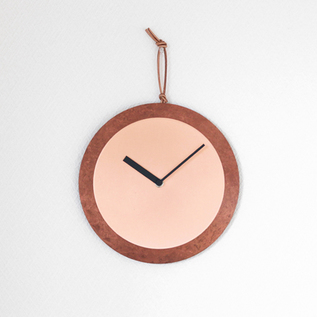 clock（壁掛け時計）