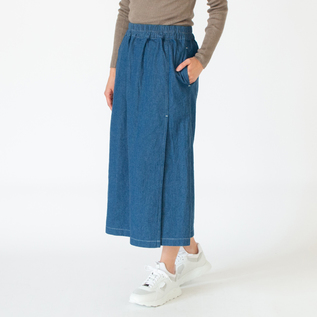 BLUE、身長160cm BLUE、身長160cm
