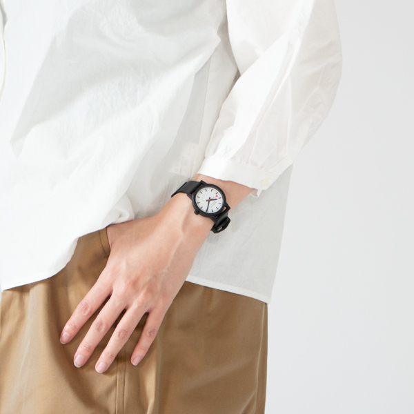 腕時計 エッセンス 32mm／MONDAINE（モンディーン）｜愛着を持って