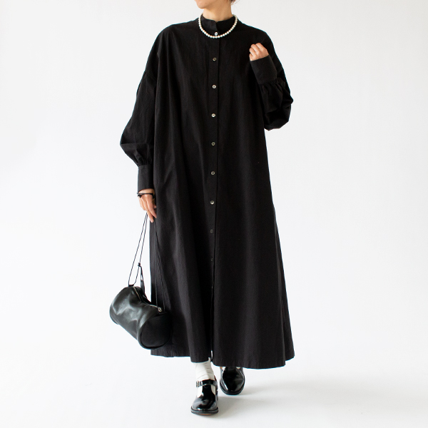 オケージョンウェアとも相性が良いです（身長160cm、BLACK）