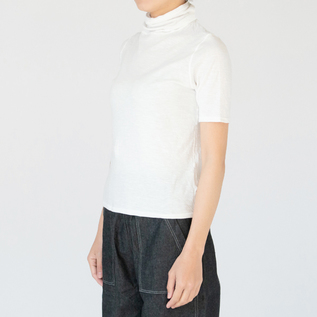 白/M・身長163cm 白/M・身長163cm