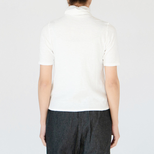 白/M・身長163cm 白/M・身長163cm