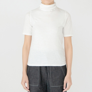 白/M・身長163cm 白/M・身長163cm