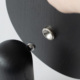 マグネットのジョイントにより自由な角度で使えます(dark gray)