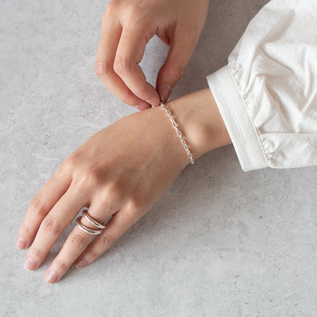 TWINED TUBE RING(リング)との重ね付け TWINED TUBE RING(リング)との重ね付け