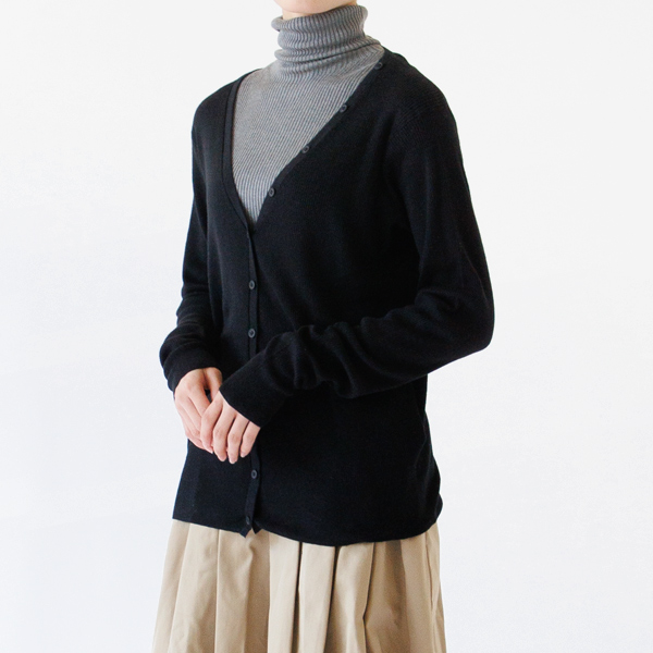 BLACK、身長162cm