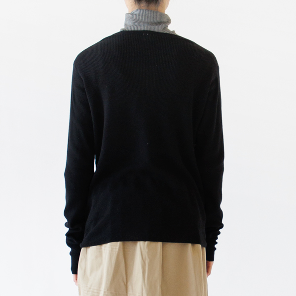 BLACK、身長162cm
