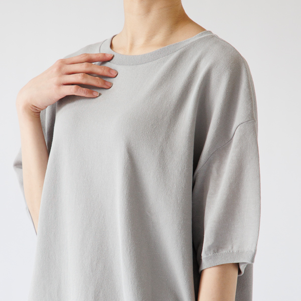 淡色でも透けにくいので安心です(LIGHT GREY)