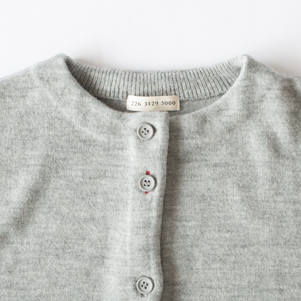 ボタンに遊び心(LIGHT GREY)