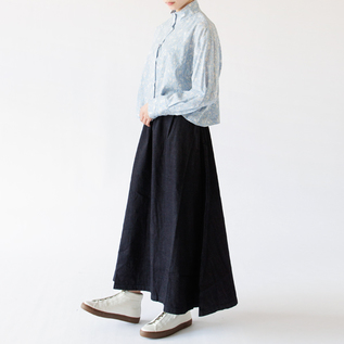 BLU、身長162cm BLU、身長162cm
