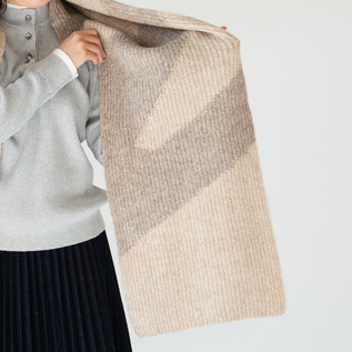 ジャガードヤクウールマフラー／SHOKAY（ショーケイ）｜愛着を持って