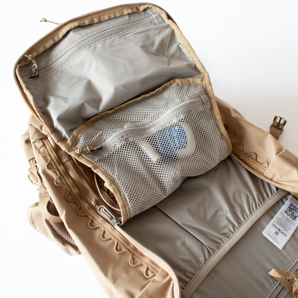 小物の整理に便利なポケット(Clay) 小物の整理に便利なポケット(Clay)