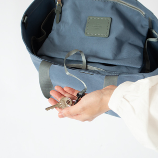 キーストラップ付き(B TOTE S)