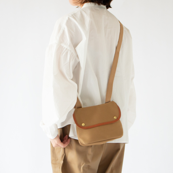 身長156cm(KHAKI)