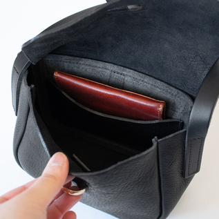 小物 mimi レザーショルダーバッグ Wren／Mimi（ミミ）｜愛着を持ってずっと使い