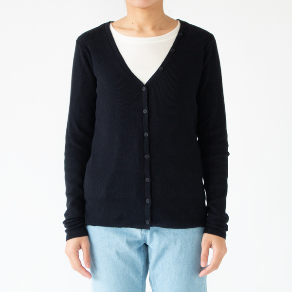 B.NAVY、身長163cm