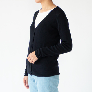 B.NAVY、身長163cm B.NAVY、身長163cm
