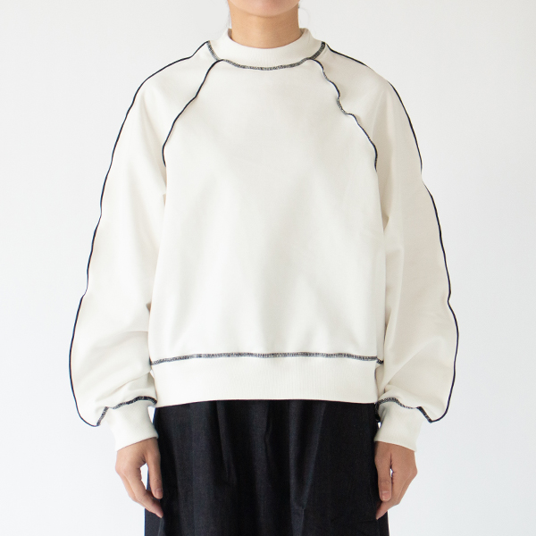 WHITE、身長163cm