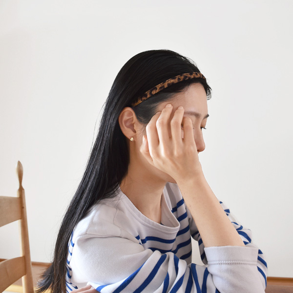 カジュアルな服装にも合わせやすいデザイン