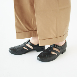 メッシュストラップシューズ TR-029 BLACK／chausser（ショセ）｜愛着
