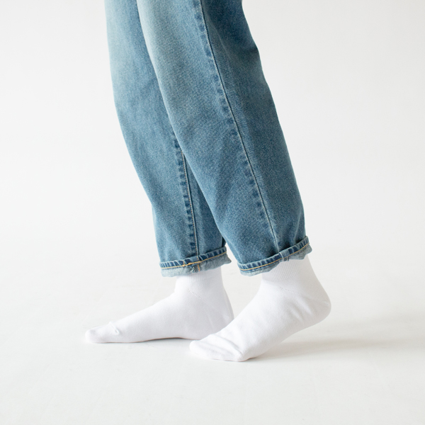 ホワイト(画像は女性サイズ) ホワイト(画像は女性サイズ)