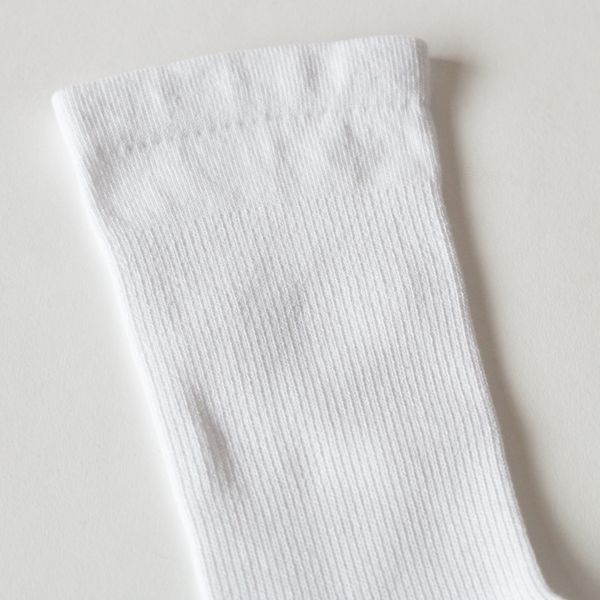 ベーシックシアー・クルー メンズソックス(ホワイト) ベーシックシアー・クルー メンズソックス(ホワイト)