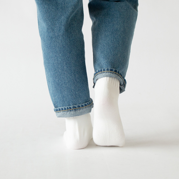 オフホワイト(画像は女性サイズ) オフホワイト(画像は女性サイズ)