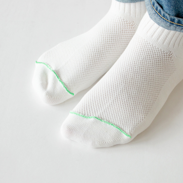 汗ばむ時期でも快適な履き心地(オフホワイト) 汗ばむ時期でも快適な履き心地(オフホワイト)