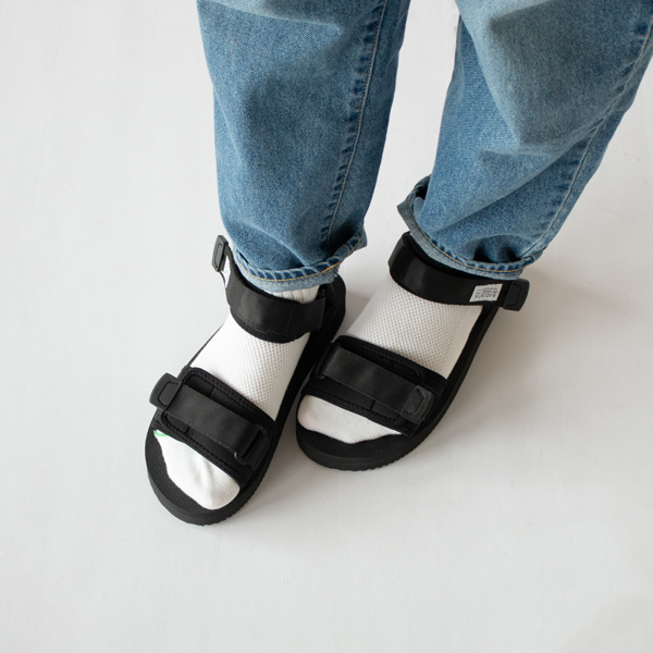 オフホワイト・サンダルと合わせて(画像は女性サイズ) オフホワイト・サンダルと合わせて(画像は女性サイズ)